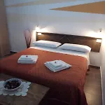 Bed And Breakfasts La Casetta فندق مبيت وإفطار تيرانوفا دي بولينو
