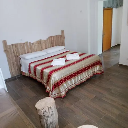 Bed And Breakfasts La Casetta Frühstückspension Terranova di Pollino