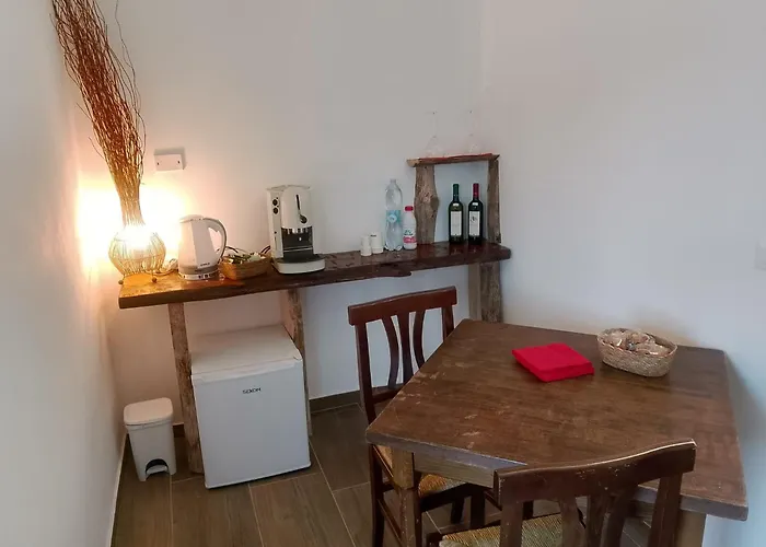 Bed And Breakfasts La Casetta Терранова-ди-Поллино